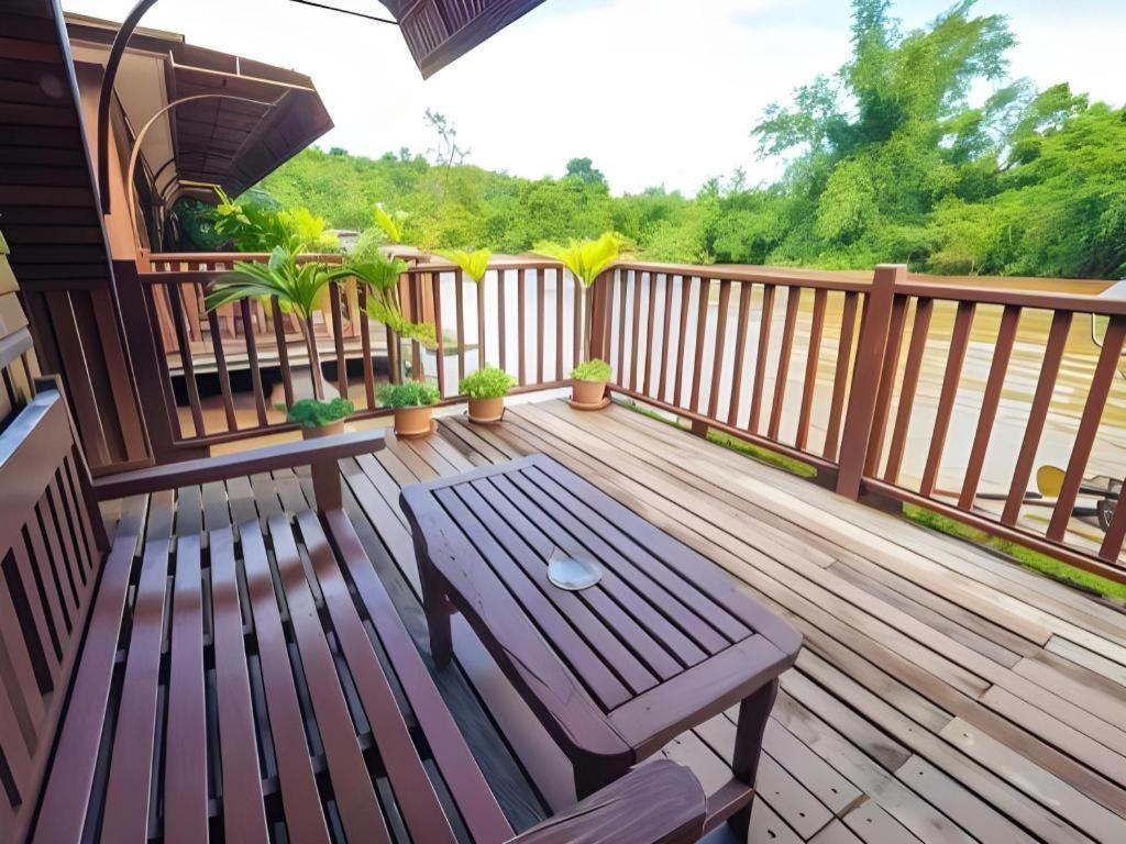River Kwai Village Hotel Ban Kaeng Raboet Exterior foto